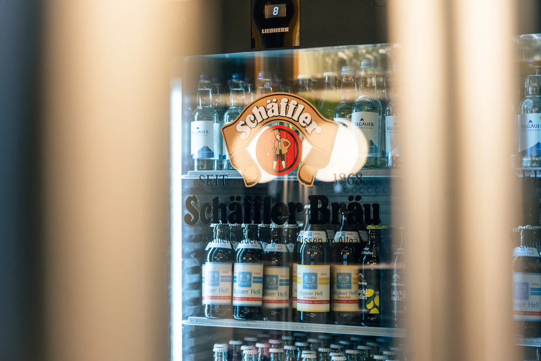 Getränkeauswahl mit Schäffler Bräu und Allgäuer Alpenwasser