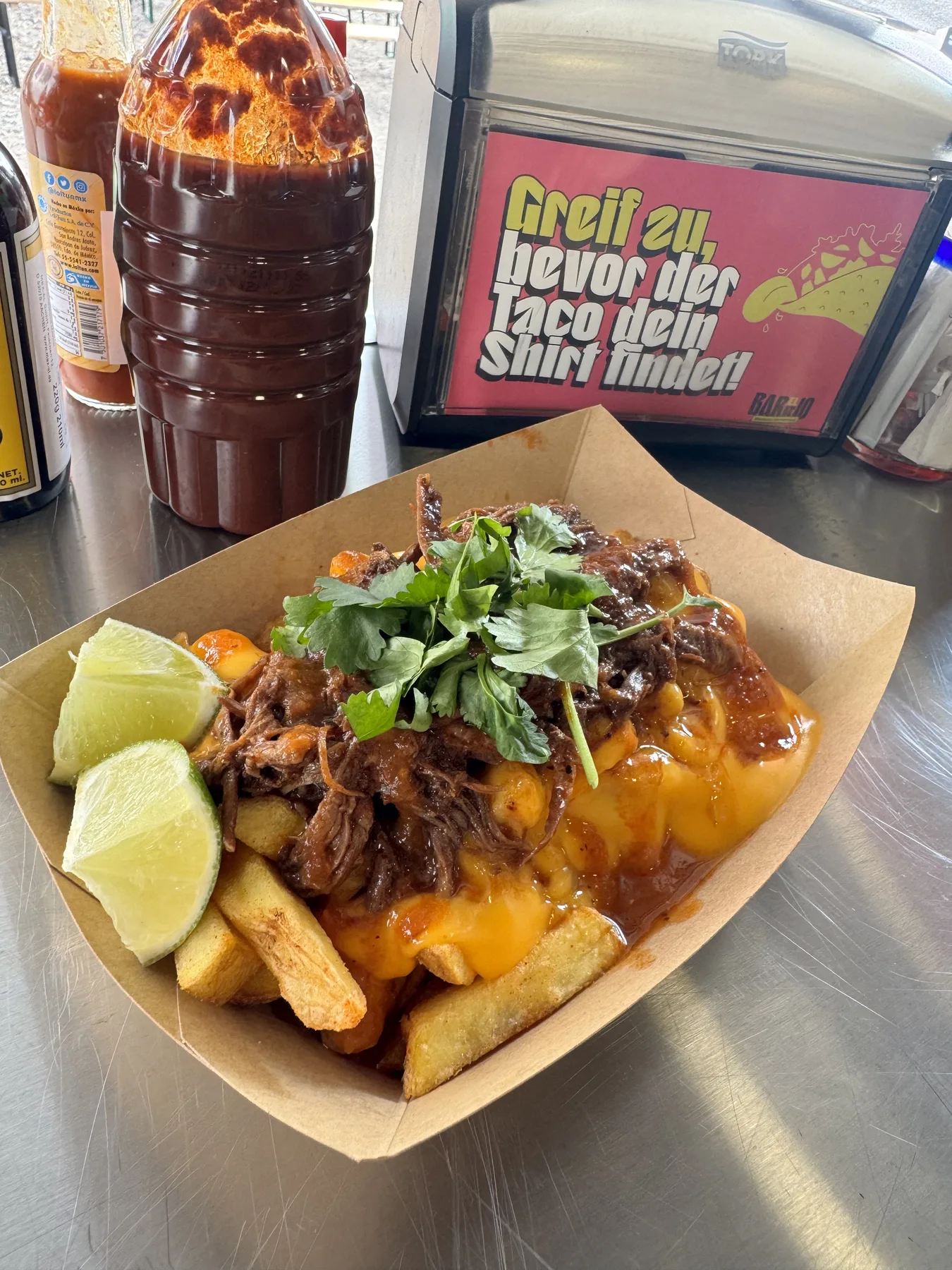 Loaded Fries aus dem El Barrio Foodtruck